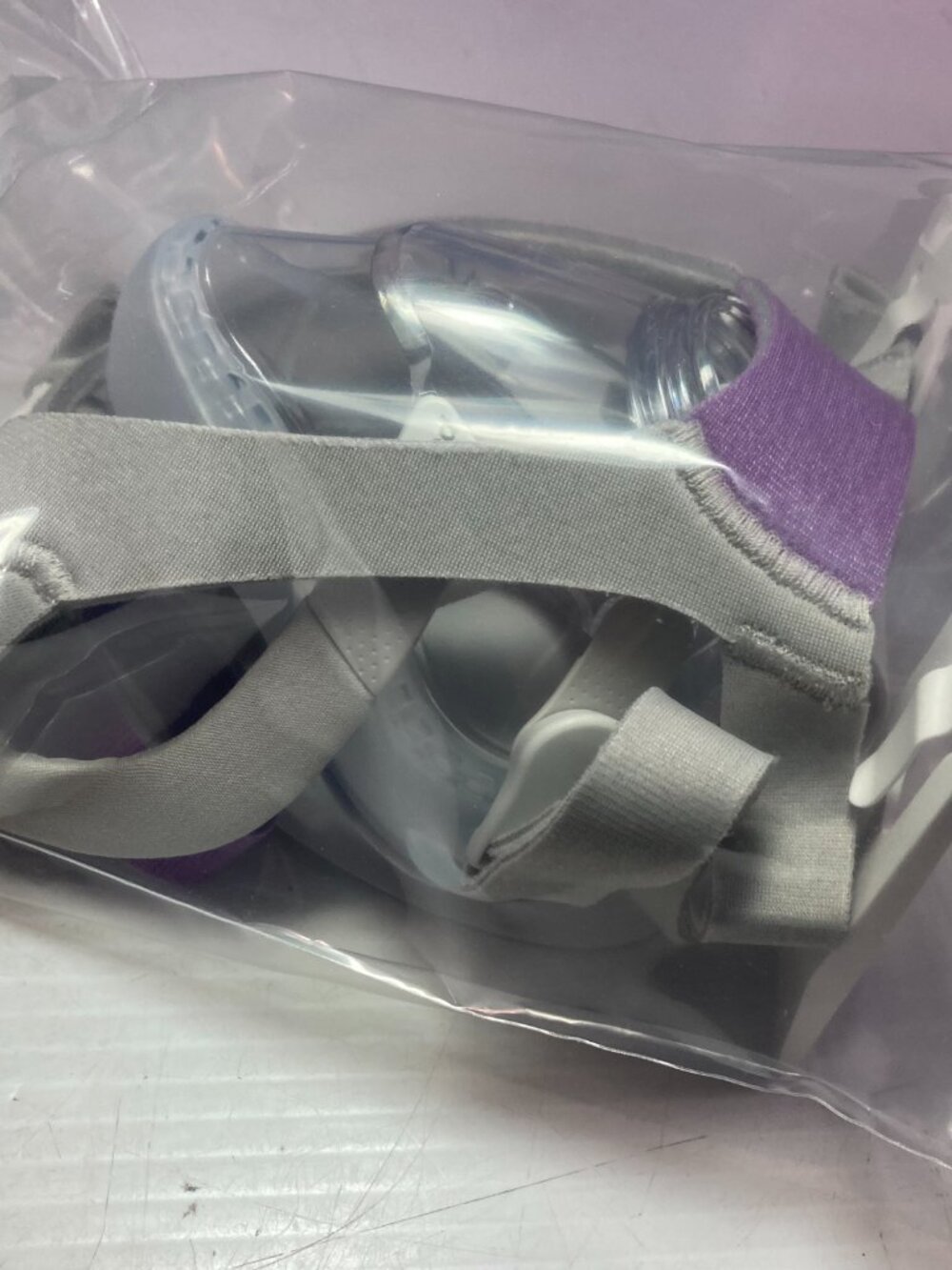 ResMed AirTouch F20 FOR HER Sz Medium  63004 - Picture 5 of 5